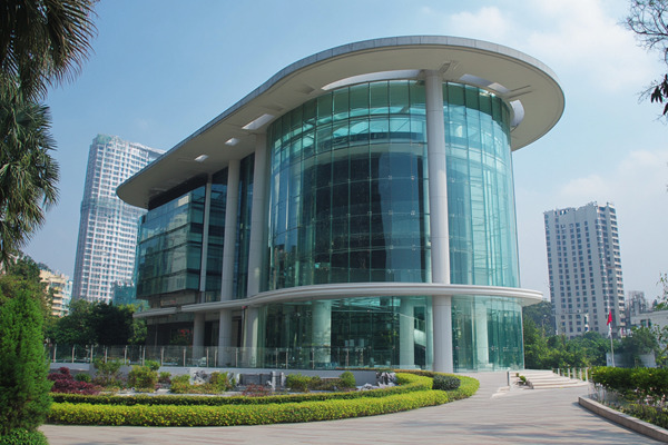 Orae Low-Carbon Glass with Solar Control Coating